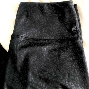 Solid black Leopard print gym leggings